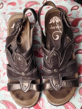 Dansko Nina Metallic Bronze Slingback Heel Clogs ~ Size 36